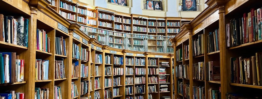 Photo Bookshelf full